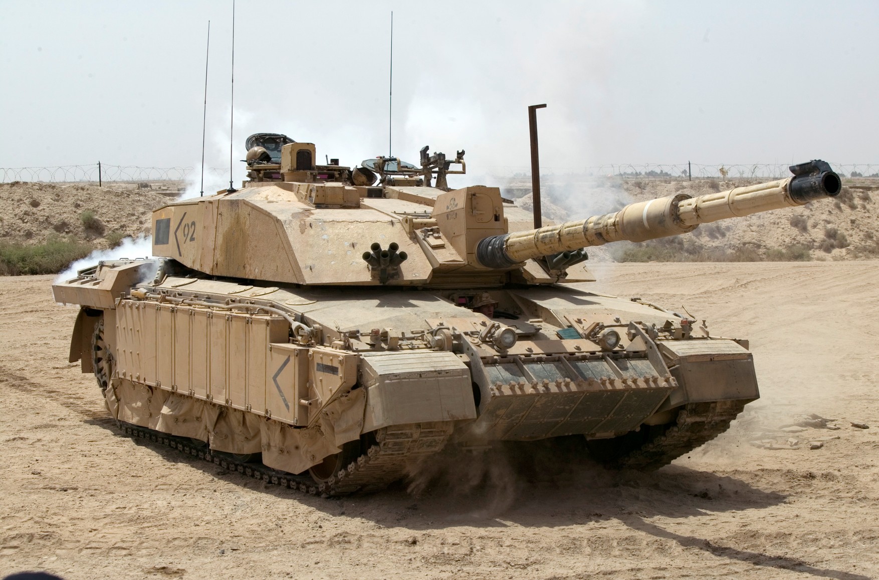 Британия передаст Украине 12 танков Challenger 2. Они не помогут в войне, но позволят начать поставки других западных танков — CIT