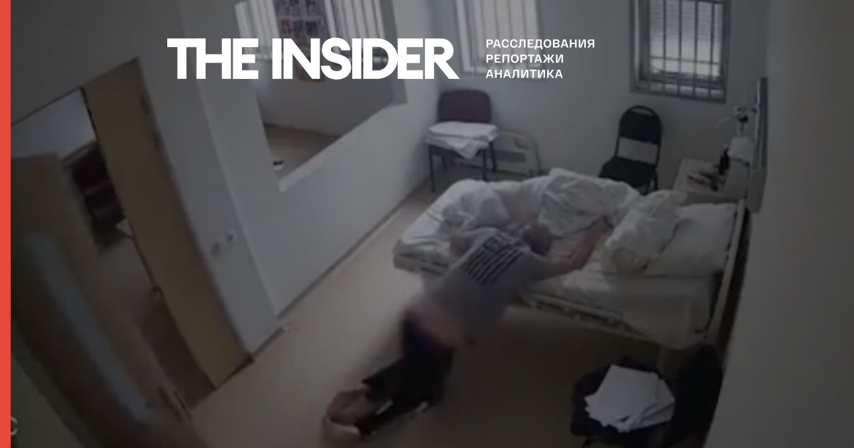 CNN опубликовал видеозаписи с Саакашвили, на которых он изможденный падает на пол в больничной палате
