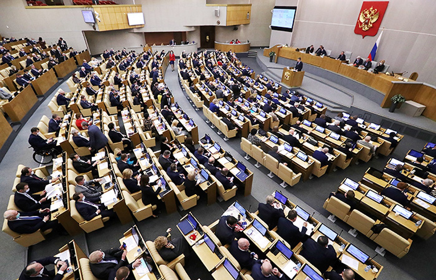Путин разрешил депутатам и сенаторам публиковать обезличенные декларации о доходах с 1 марта