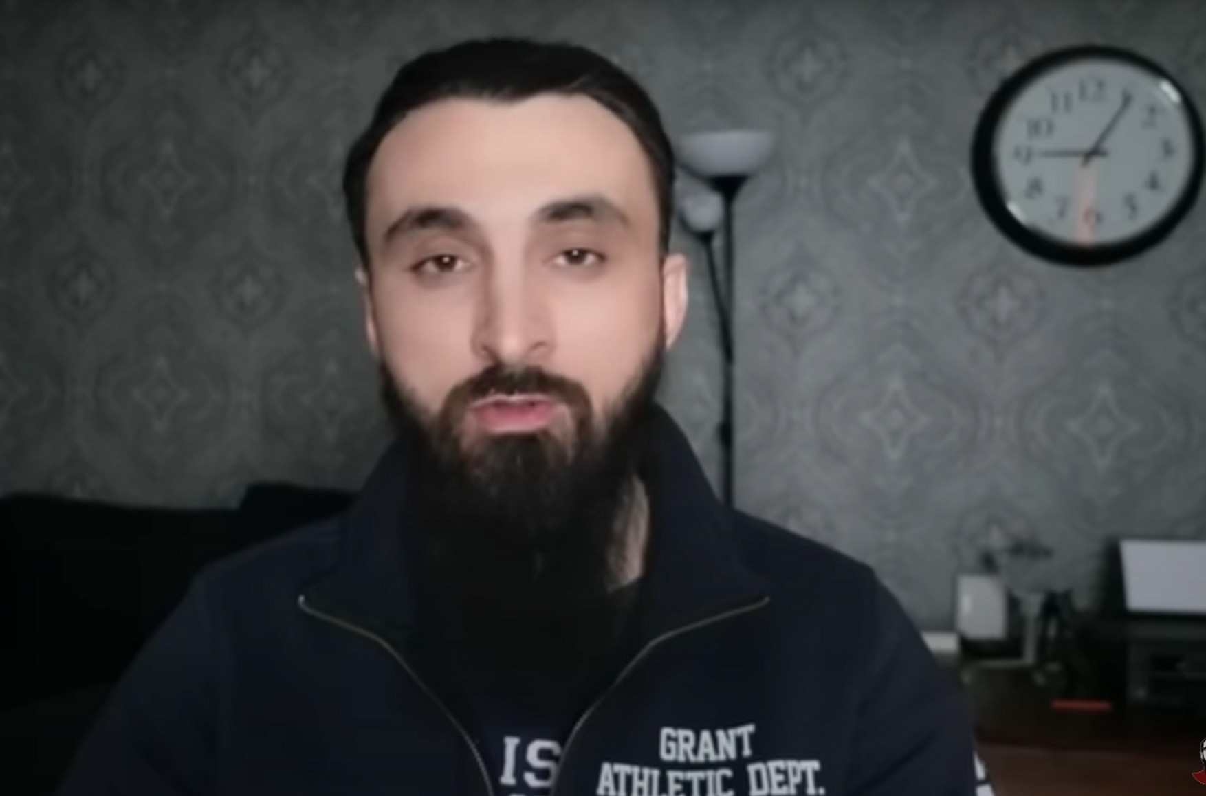 Чеченский оппозиционный блогер Тумсо Абдурахманов, пропавший в декабре, вышел на связь
