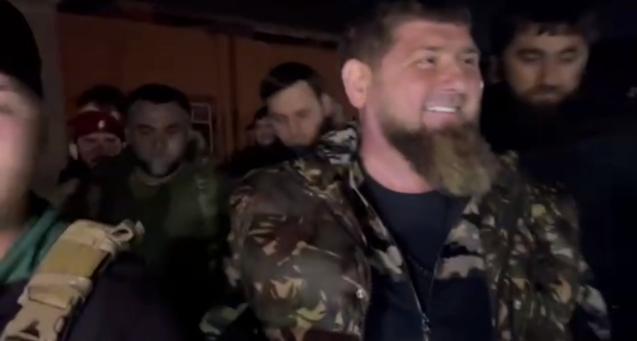ASTRA: Четверо чеченских полицейских получили ранения в перестрелке в Гудермесе